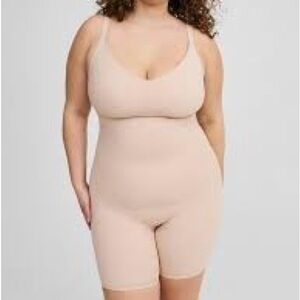 Torrid Shapewear size 2 NWT